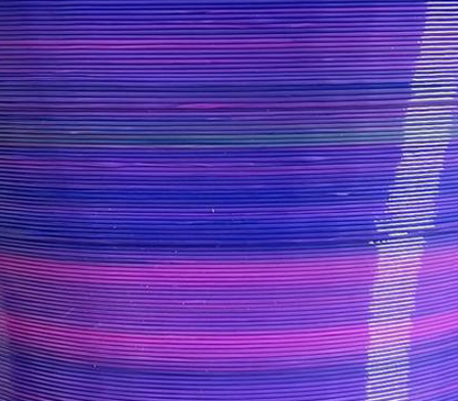 Vaso in resina di mais stampato in 3D PRIVERNUM collection referenza colore Blu-Magenta